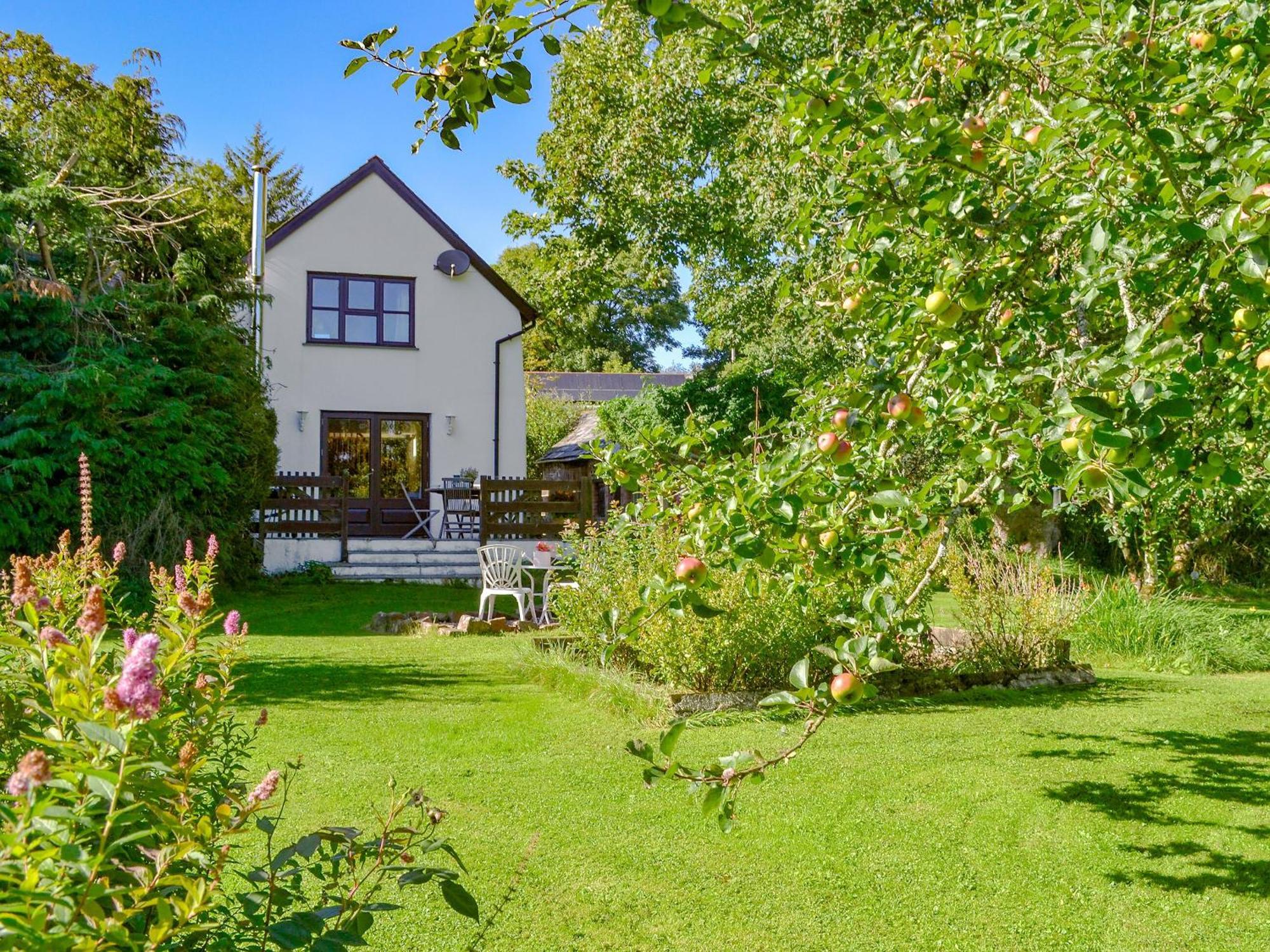 Clematis Cottage Холсворті Екстер'єр фото